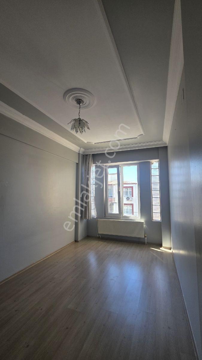 Yalçınlar Gyrmkülden 110m² 2+1 Ebeveynli 17 Yaşnda - Görsel 9