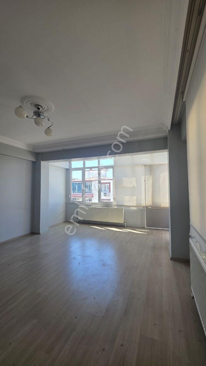 Yalçınlar Gyrmkülden 110m² 2+1 Ebeveynli 17 Yaşnda - Görsel 7