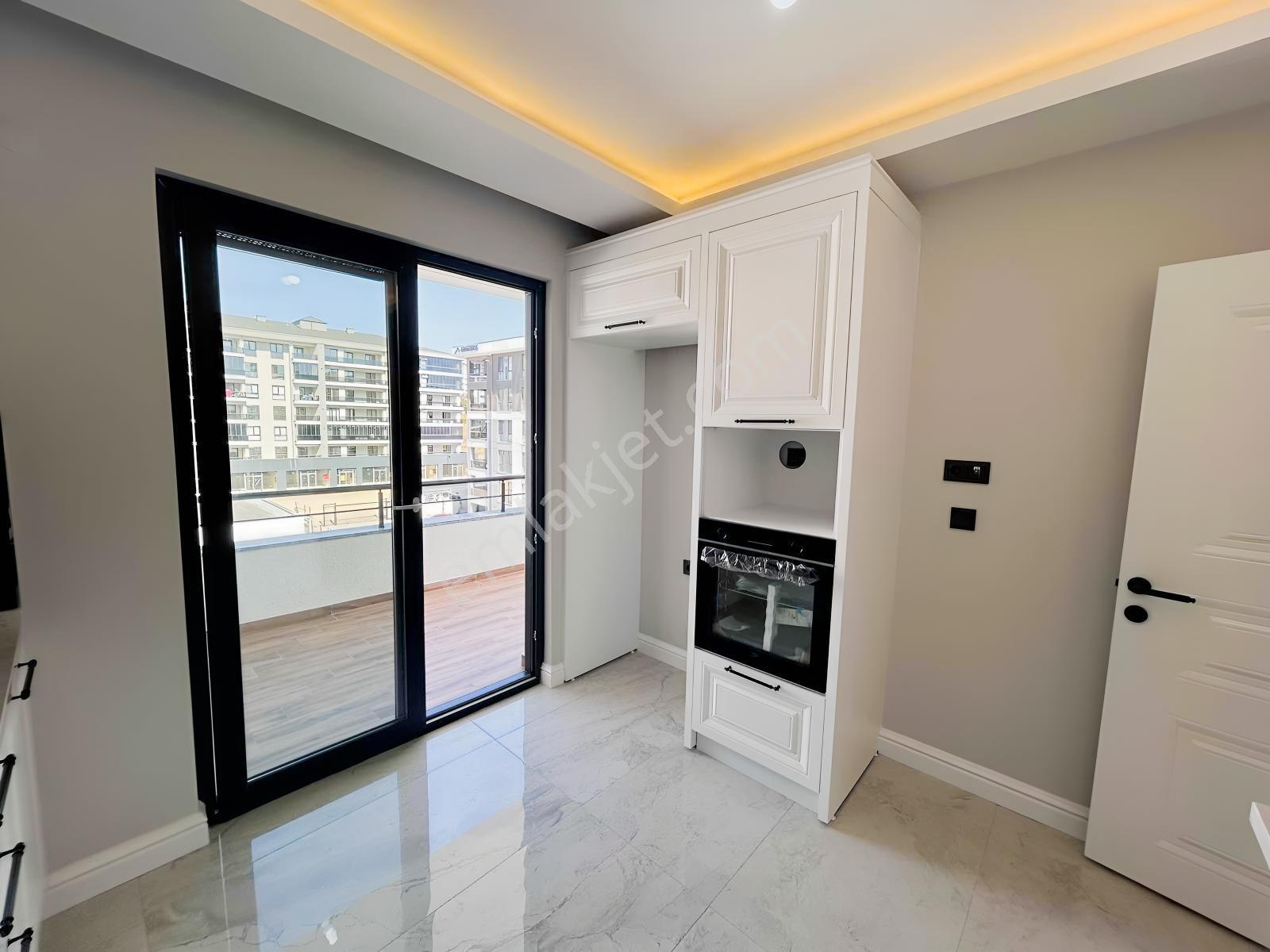 Kayapa Esma Park Evleri Havuzlu Sitede Kiralık Sıfır 3+1 Arakat - Görsel 24