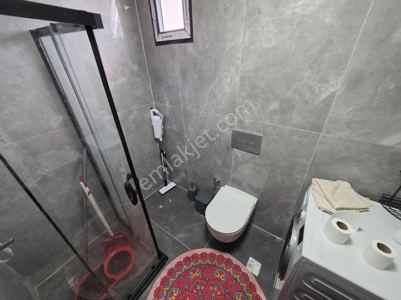 Eşyalı 1+1 / Havuz Manzaralı / Ara Kat / Güneydoğu Cepheli - Görsel 9