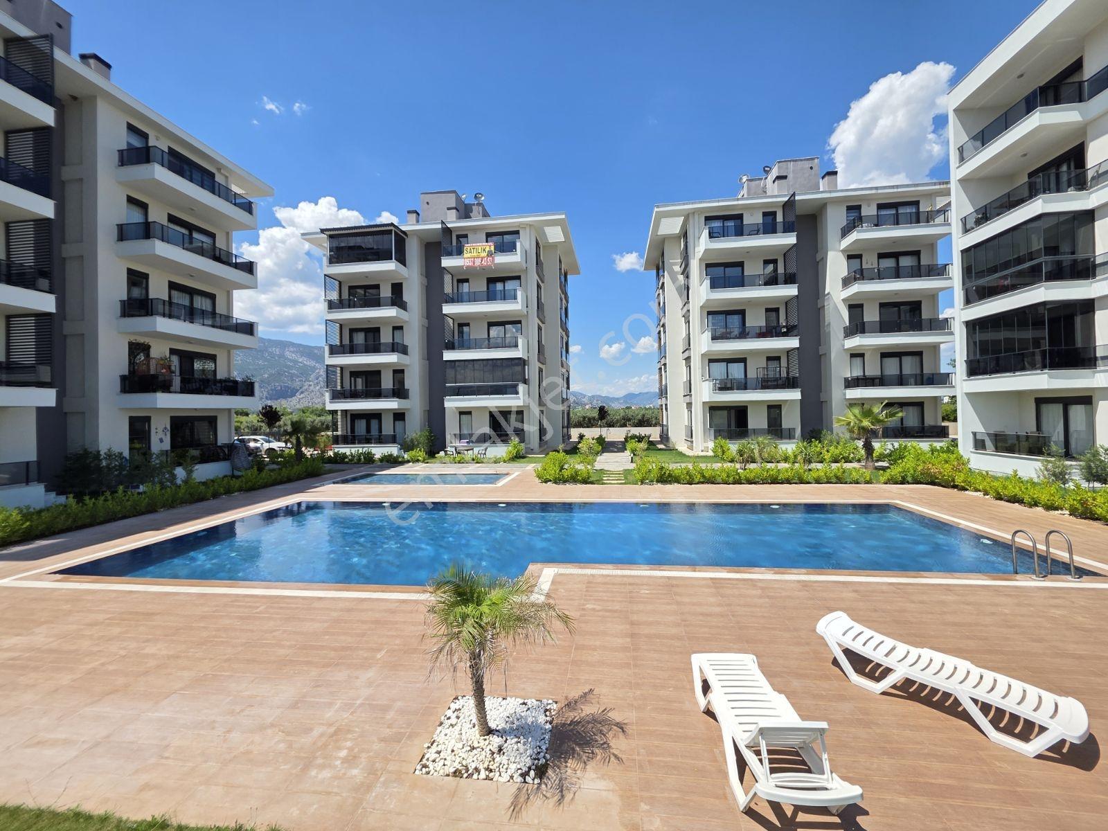 Eşyalı 1+1 / Havuz Manzaralı / Ara Kat / Güneydoğu Cepheli - Görsel 30