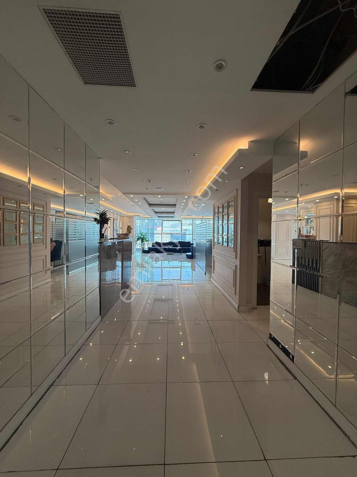 Esenyurt Eskule Avm De 200m2 Satılık Dükkan - Görsel 3