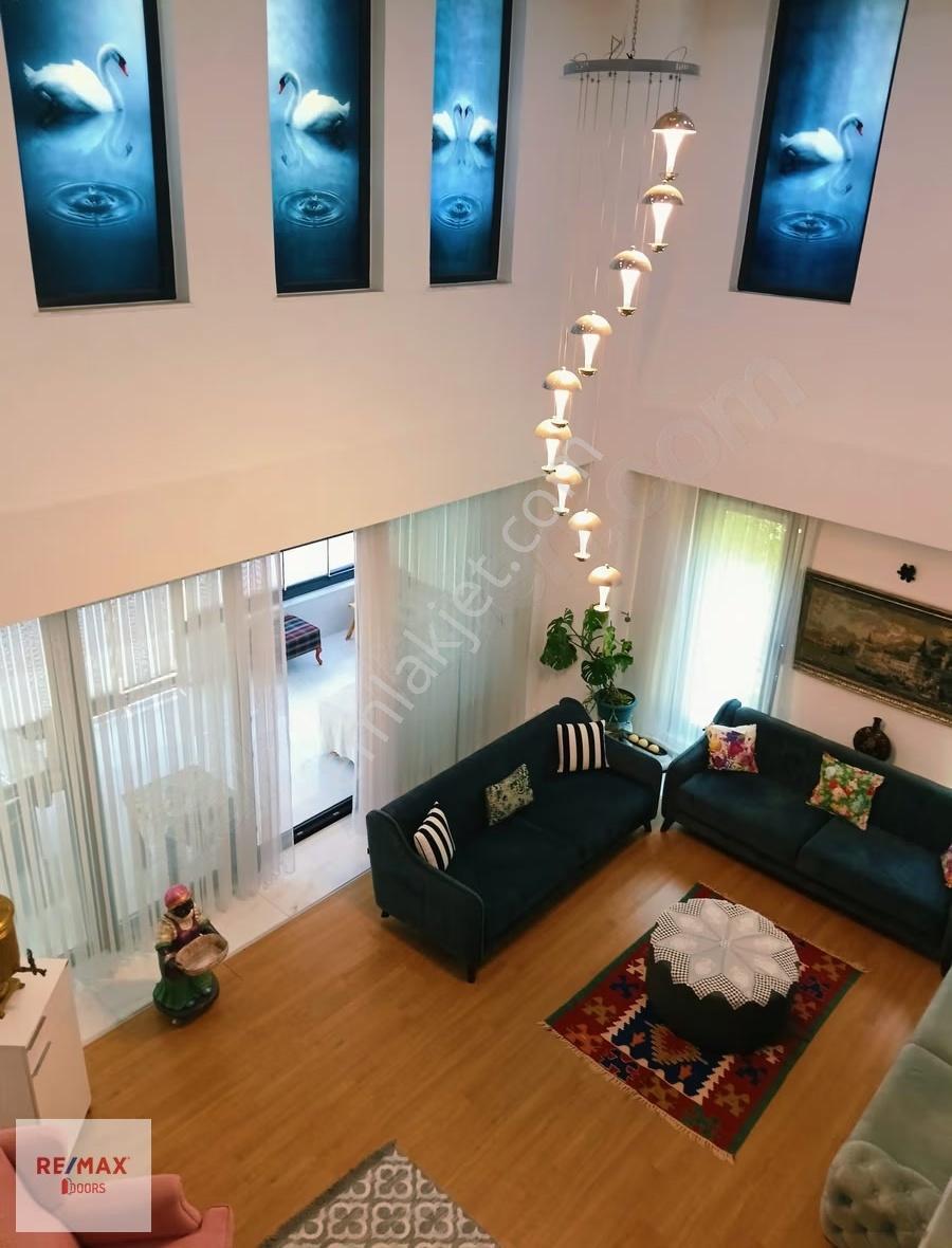 Antalya Doğayla İç İçe Asansörlü 4+1 Eşyalı Kiralık Villa - Görsel 14