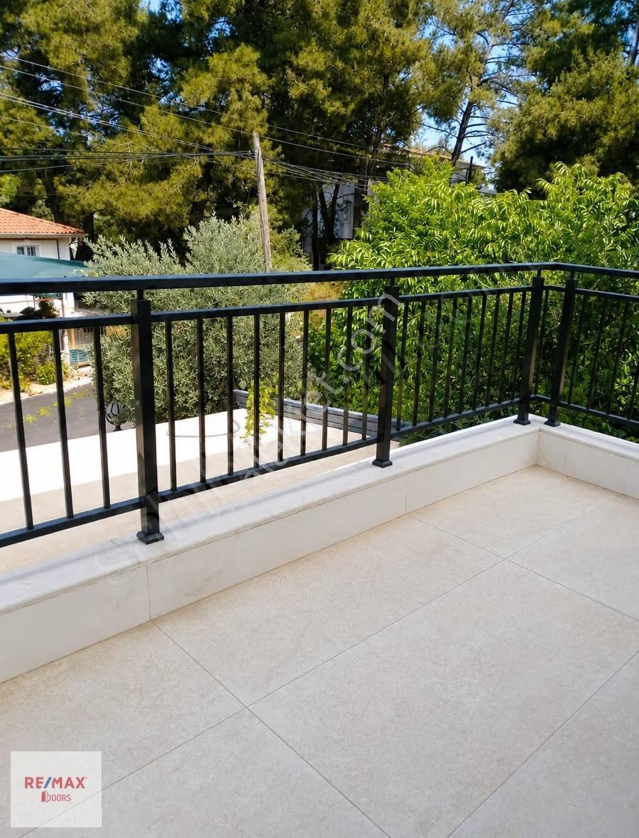 Antalya Doğayla İç İçe Asansörlü 4+1 Eşyalı Kiralık Villa - Görsel 6