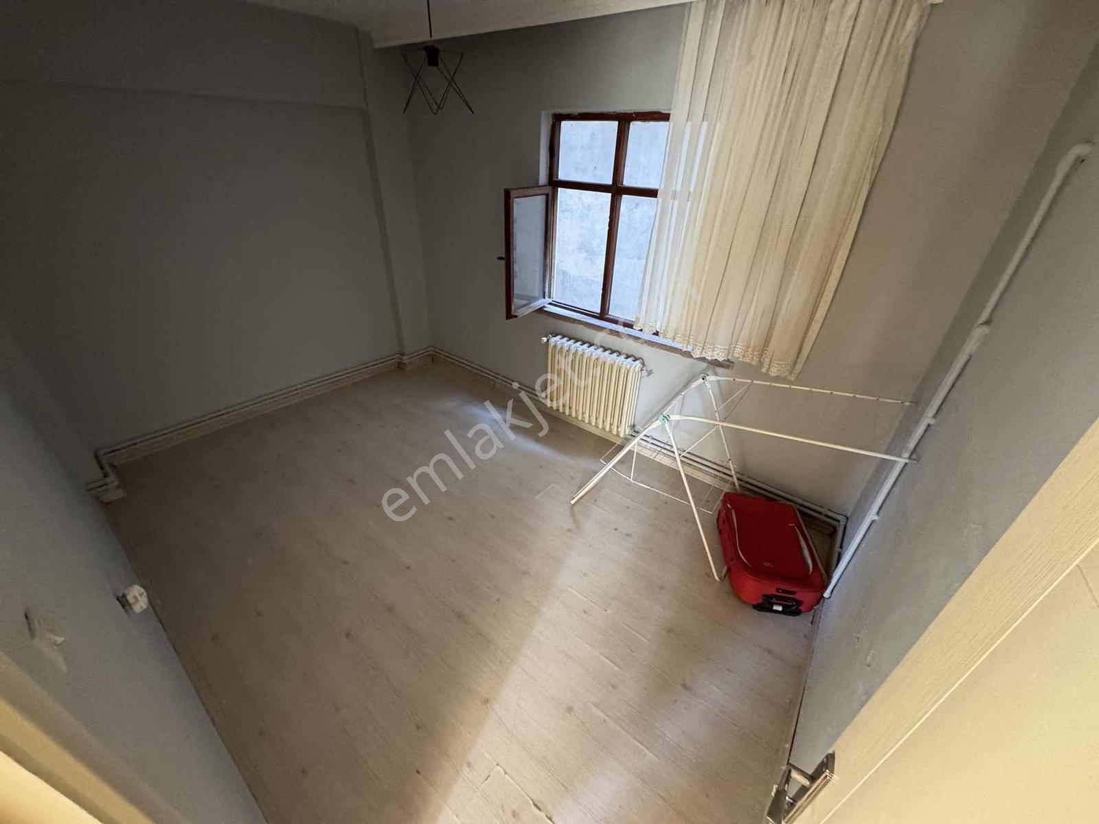Çanakkale Cevatpaşa Mahallesinde Kiralık 4+0 - Görsel 12