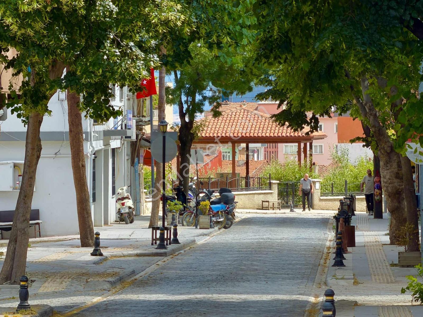 Arzum Gayrimenkul Den Çarşı İçinde Müstakil Fırsat Daire - Görsel 25