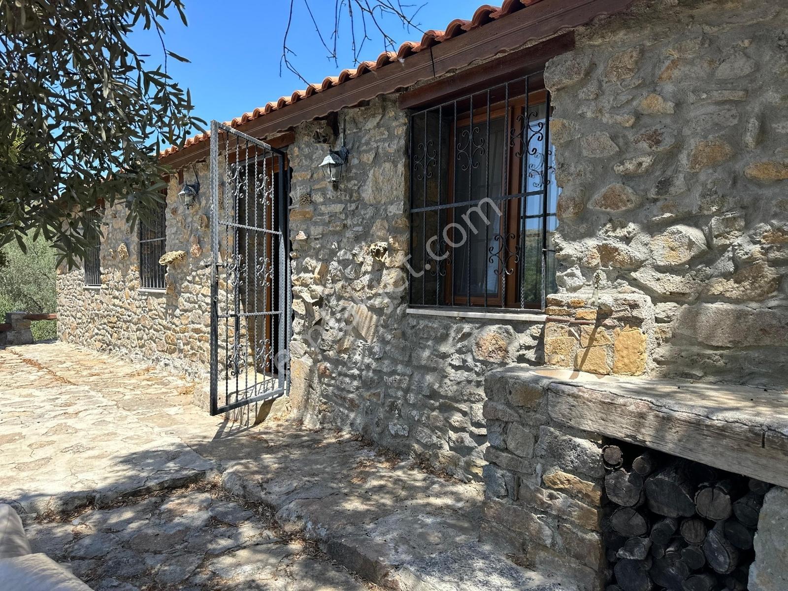 İmroz Emlak'tan Müstakil Taş Ev - Görsel 32