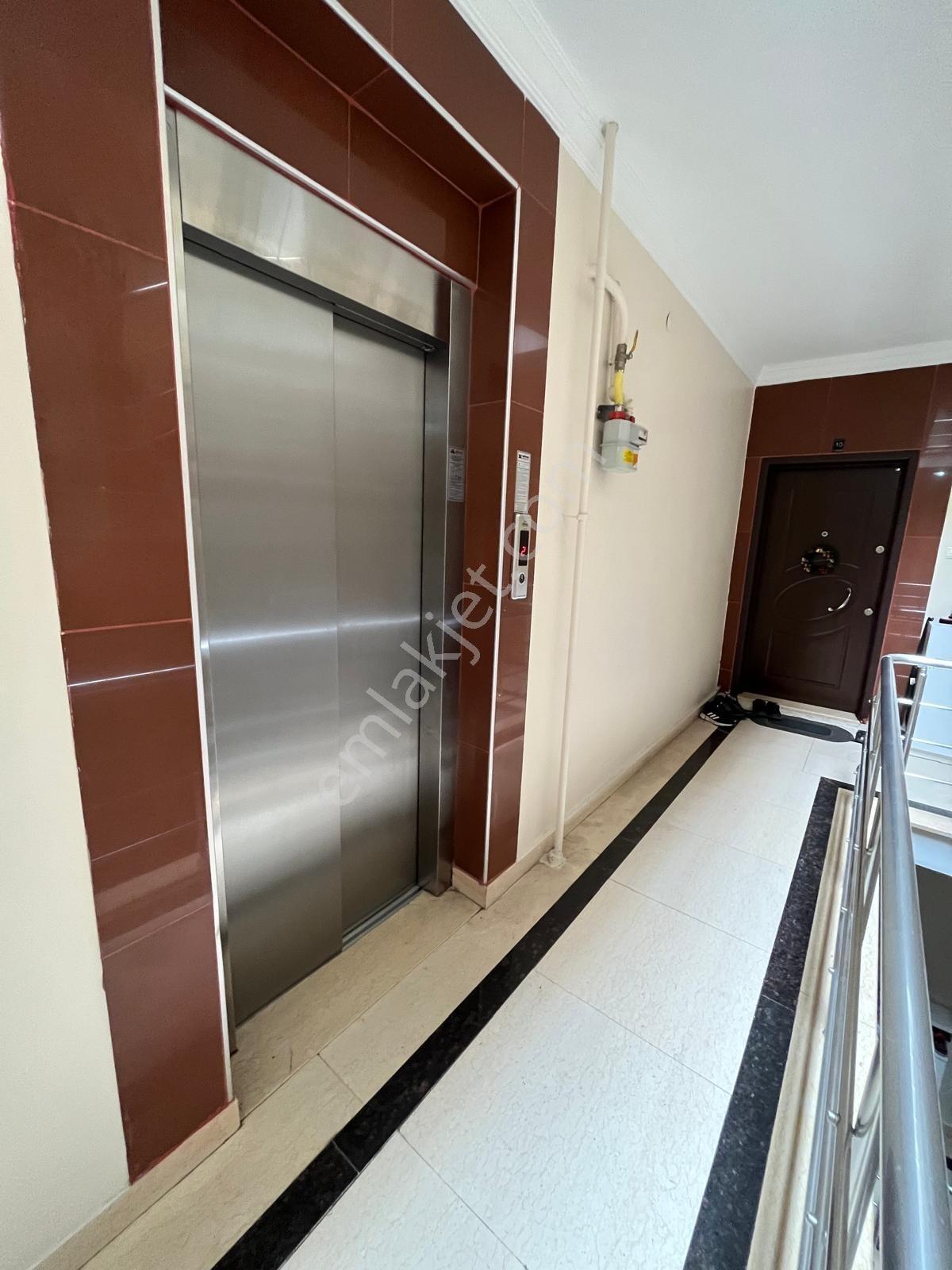Konya Kule Site Yakınında Kiralık 3+1 Lüks Daire Ara Kat - Görsel 5