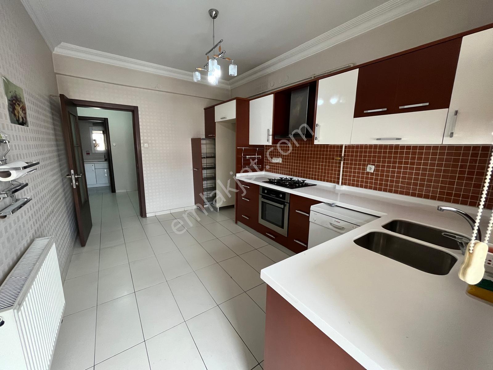 Konya Kule Site Yakınında Kiralık 3+1 Lüks Daire Ara Kat - Görsel 24