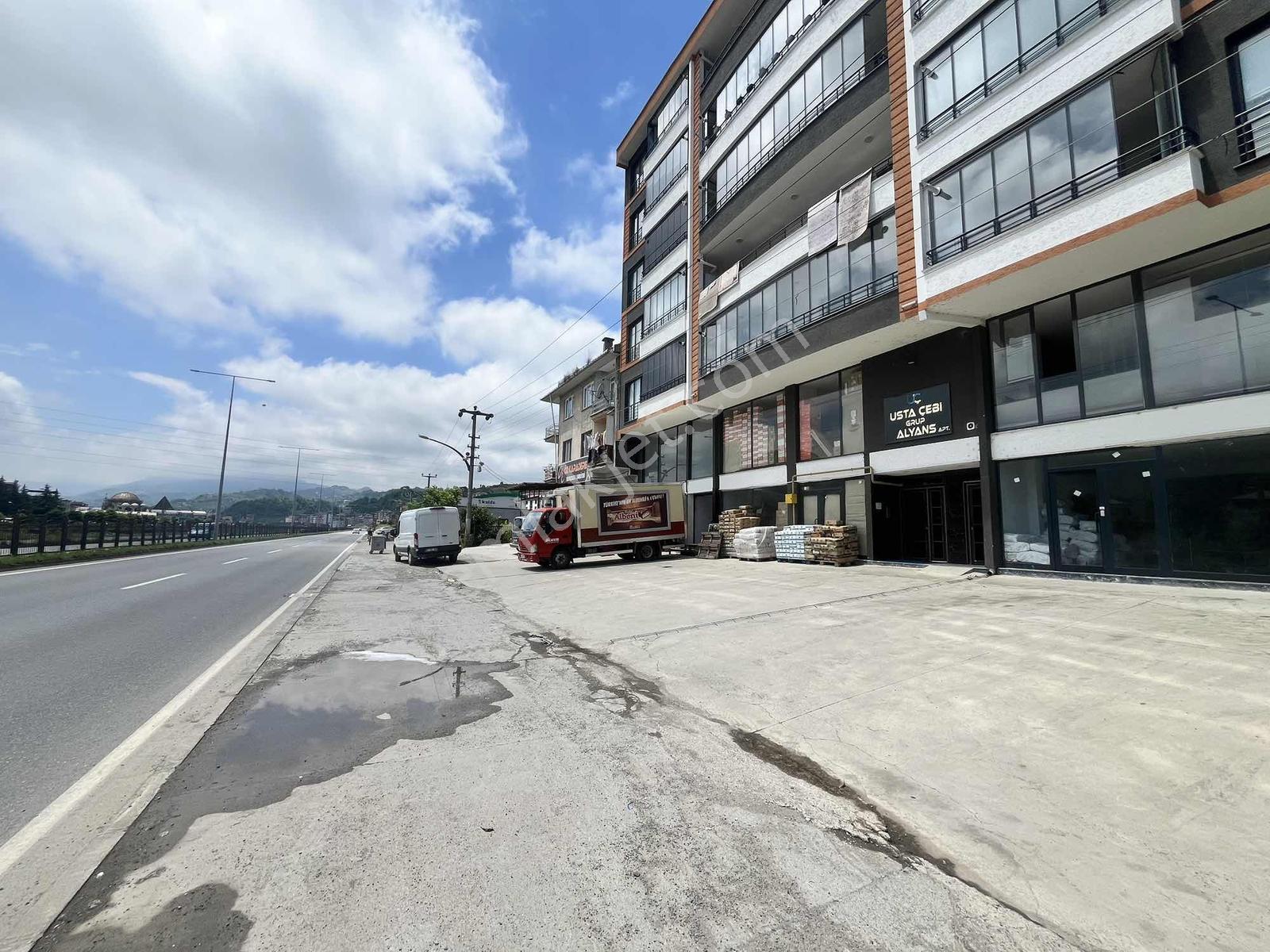 Araklı Karadere Yolunda Sahile Çok Yakın Satılık Dükkan!! - Görsel 9