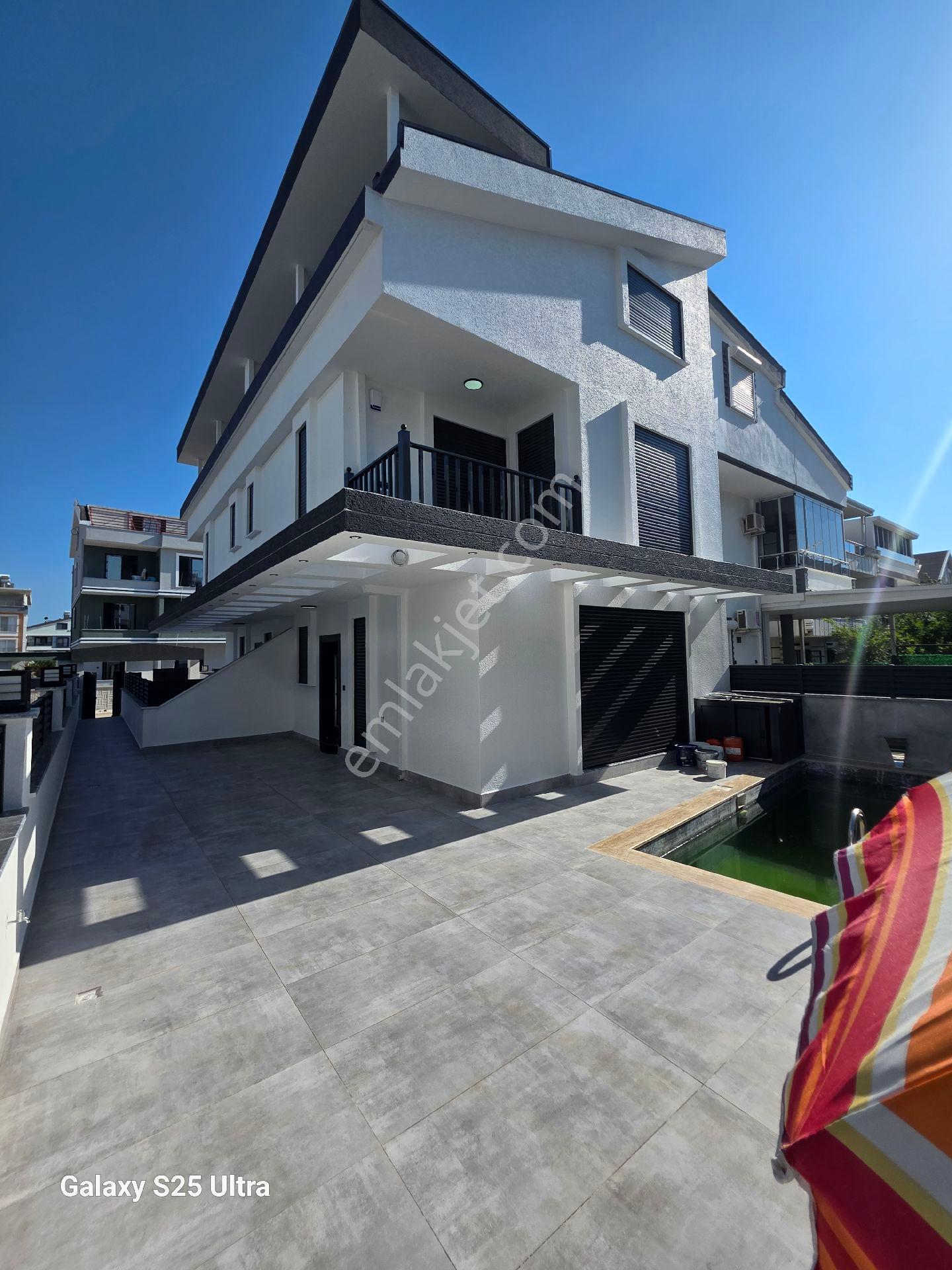 🏕 Aydın Didim Efeler Mahallesi’nde Satılık Müstakil Havuzlu Tripleks Villa 🏝 - Görsel 33