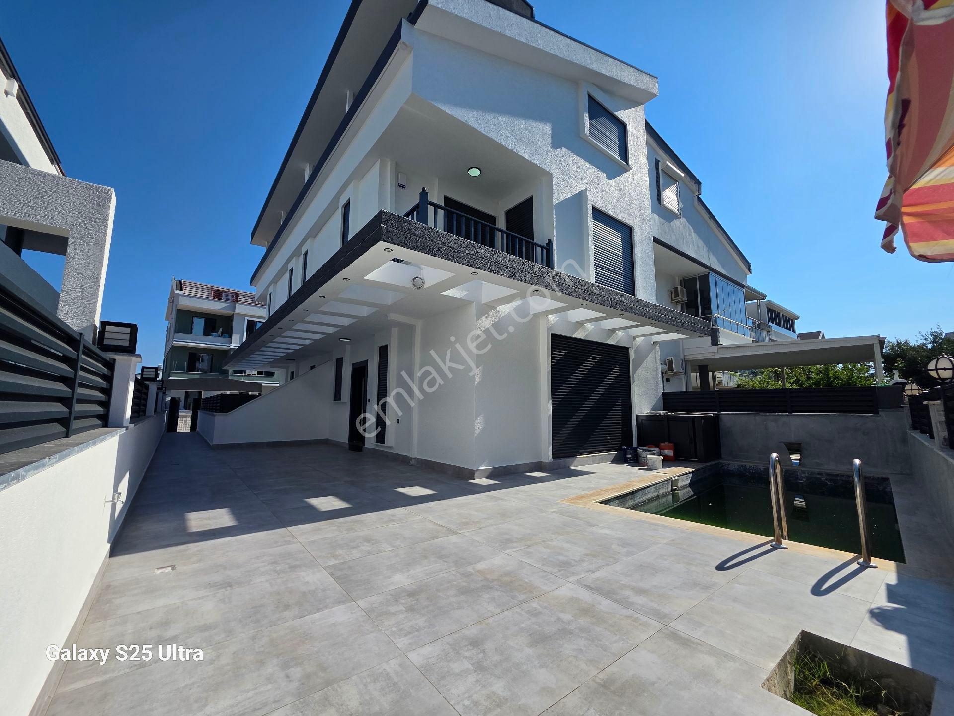 🏕 Aydın Didim Efeler Mahallesi’nde Satılık Müstakil Havuzlu Tripleks Villa 🏝 - Görsel 2