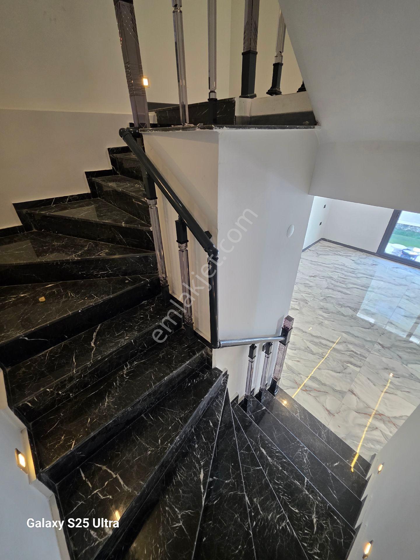 🏕 Aydın Didim Efeler Mahallesi’nde Satılık Müstakil Havuzlu Tripleks Villa 🏝 - Görsel 12