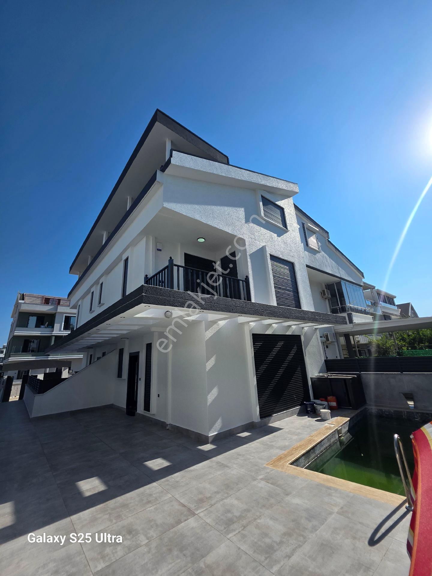 🏕 Aydın Didim Efeler Mahallesi’nde Satılık Müstakil Havuzlu Tripleks Villa 🏝 - Görsel 34