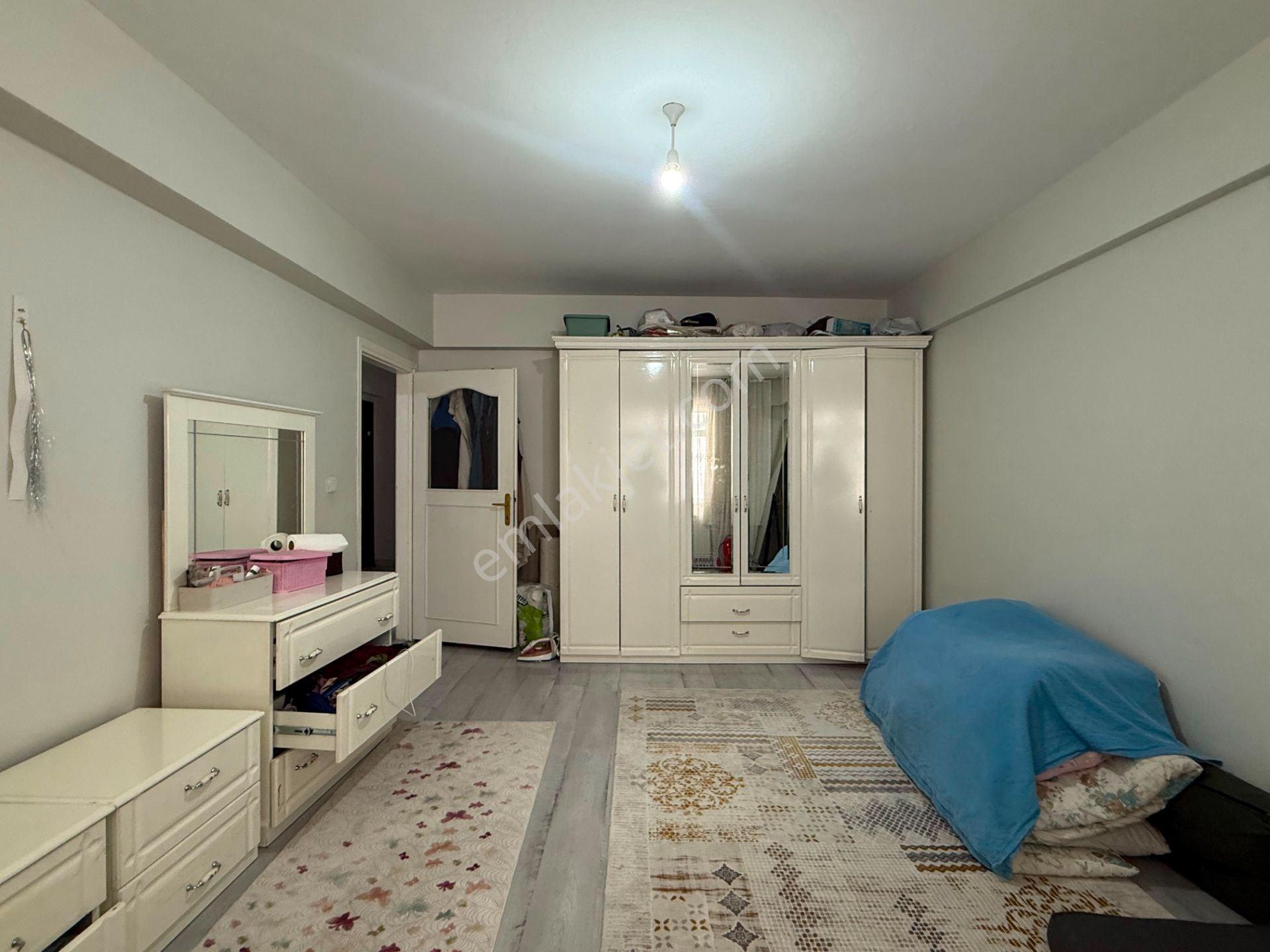 Bağcılar Güneşli Mahallesi Satılık 2+1 Daire Krediye Uygun - Görsel 32