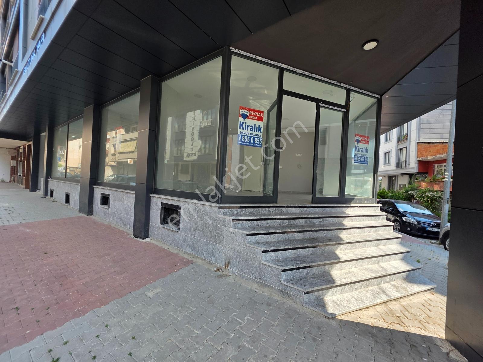 Florya Metrobüs Durağında Yeni Binada Kiralık 150 M2 Dükkan - Görsel 21