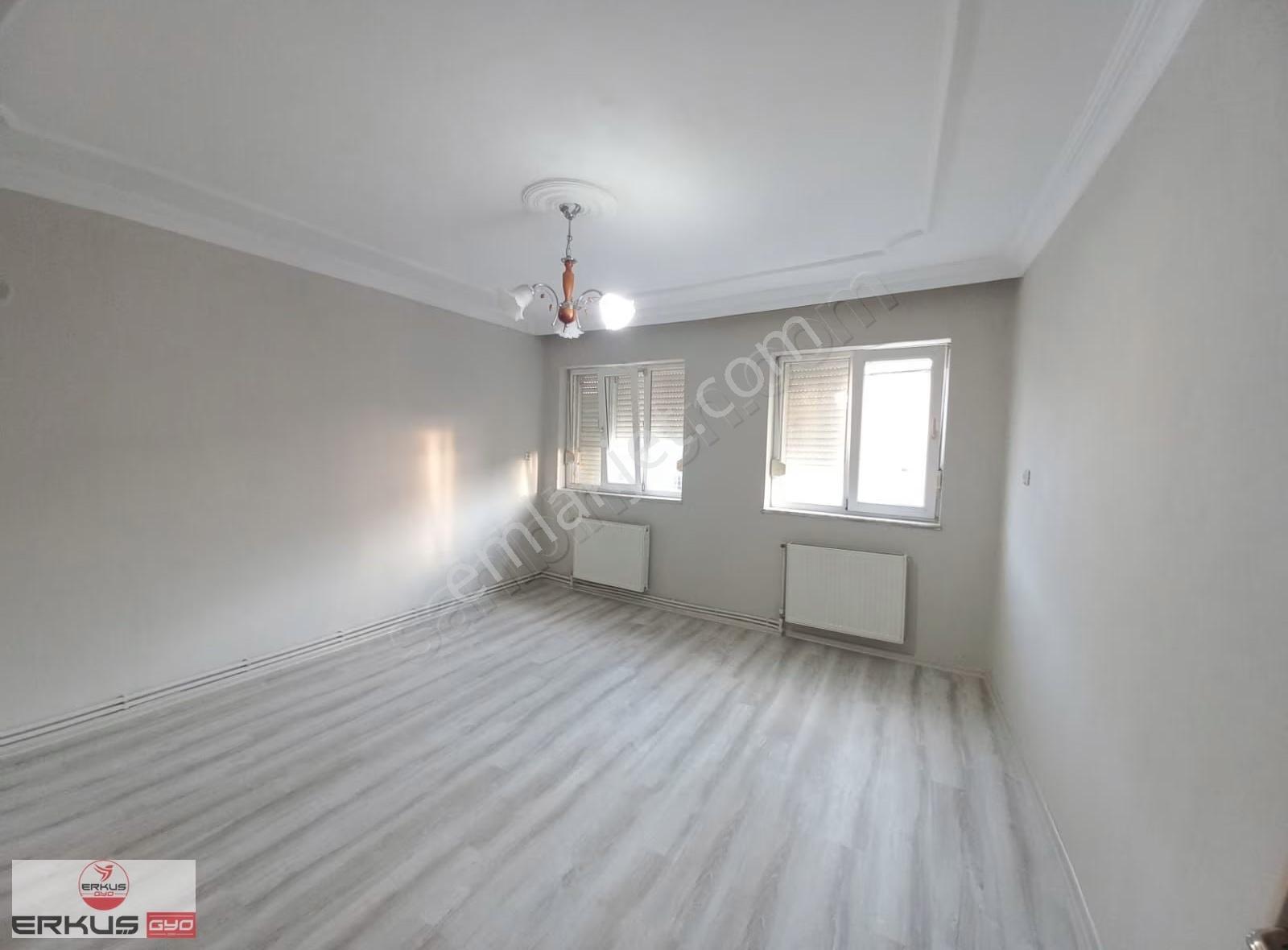 Denizli Mehmetçik'te Forum Yakını Kiralık 3+1 Daire