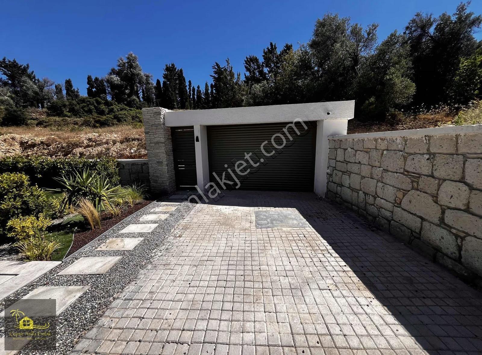 Çeşme Dalyan'da Müstakil Villa, 635m² Arsa, 5+1, Havuzlu - Görsel 15
