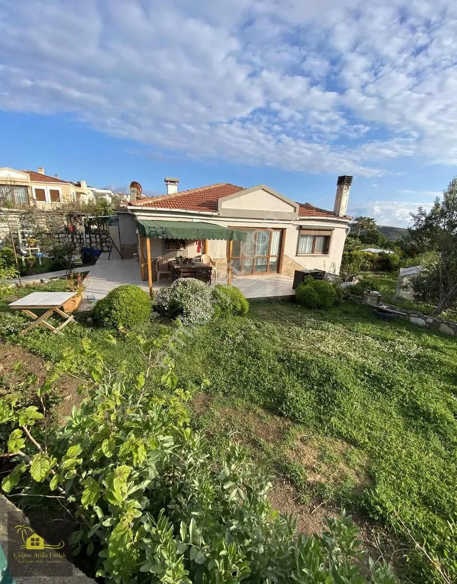 Çeşme Satılık 3+1 Villa Deniz Manzaralı