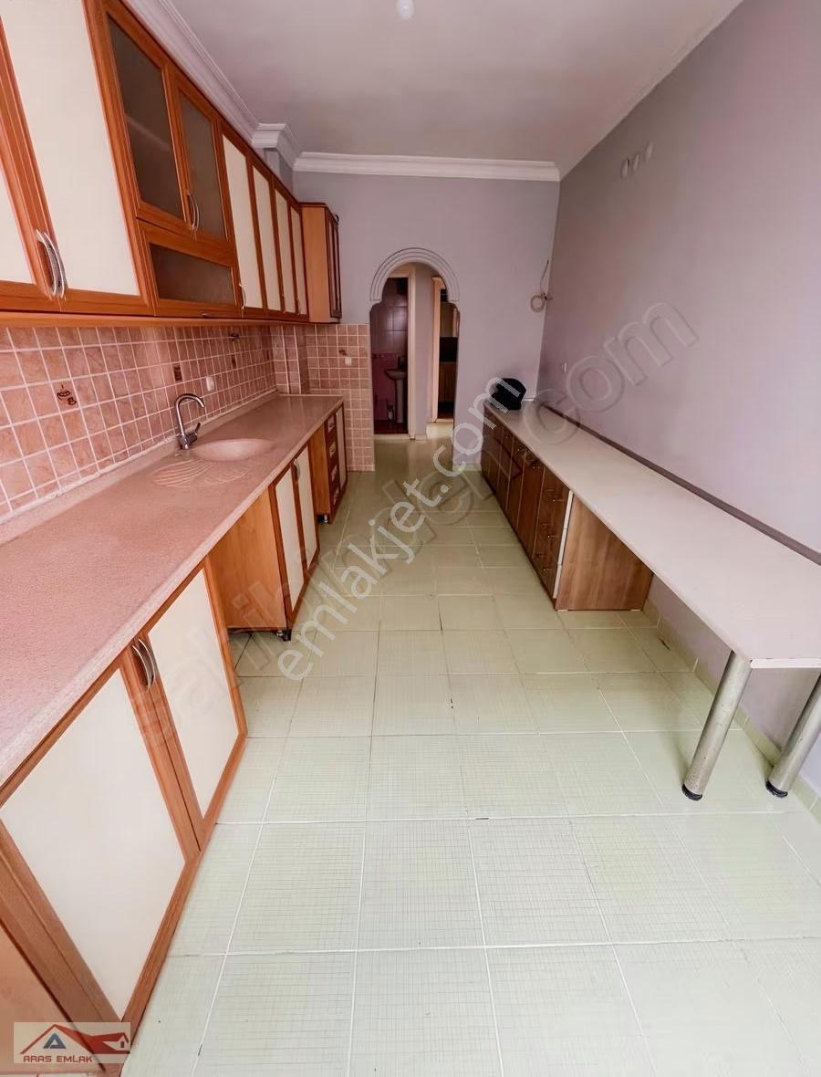 Şehrin İçinde Ara Katta Asansörlü Geniş Bakımlı 110 M2 Kaçmaz - Görsel 4