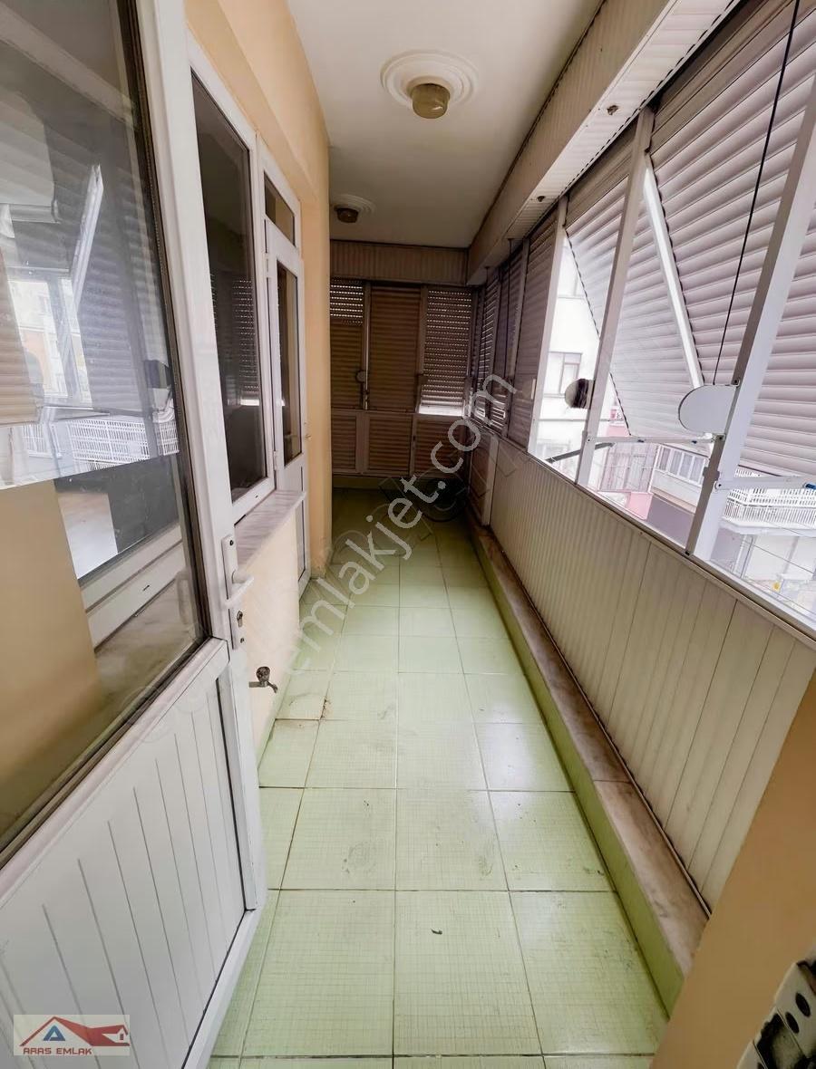 Şehrin İçinde Ara Katta Asansörlü Geniş Bakımlı 110 M2 Kaçmaz - Görsel 2