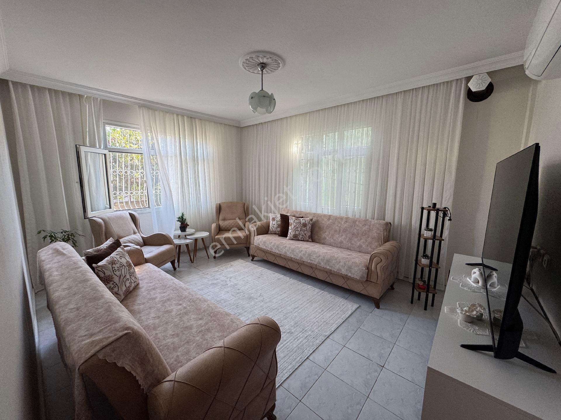 Fevzipaşa Mahallesi'nde 235m² Tek Tapu 3+1 Kapalı Mutfak Satılık Müstakil Daire - Görsel 10