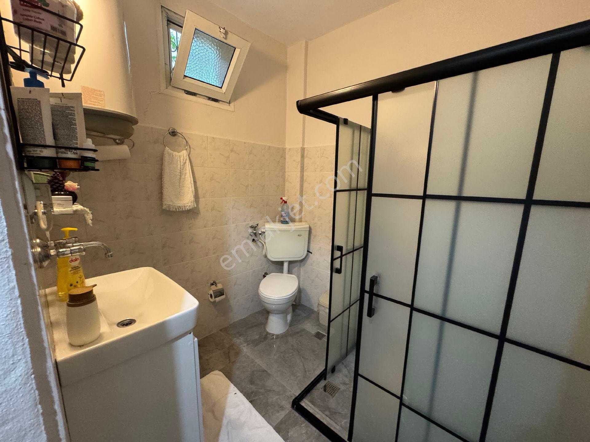 Fevzipaşa Mahallesi'nde 235m² Tek Tapu 3+1 Kapalı Mutfak Satılık Müstakil Daire - Görsel 20