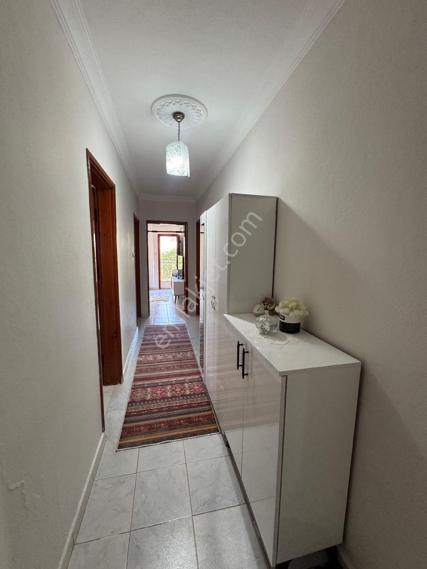 Fevzipaşa Mahallesi'nde 235m² Tek Tapu 3+1 Kapalı Mutfak Satılık Müstakil Daire - Görsel 23