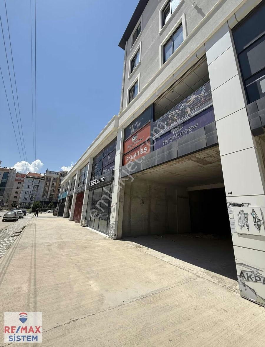 Erenlerde Akü Center De Satılık Dükkan