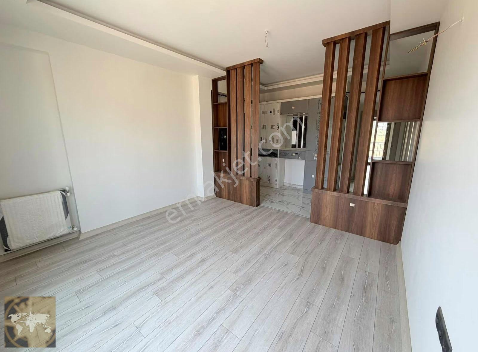 Dream Home'dan Eski Mezitli Bölg. Bağımsız Mutfak Satılık 2,5+1 - Görsel 13