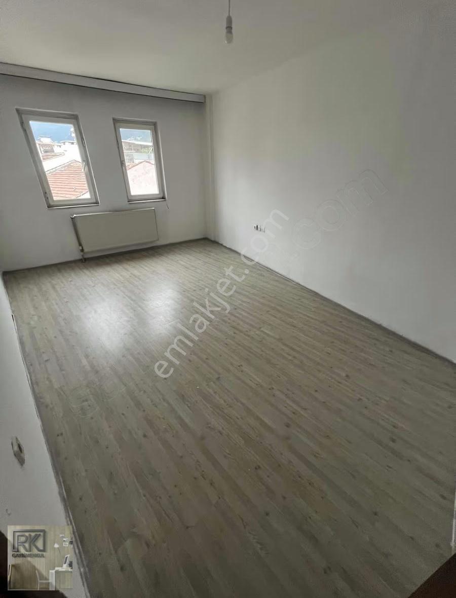 Osmangazi'de Kiralık 4+1 Daire, 170m², Merkezi Konumda! - Görsel 6