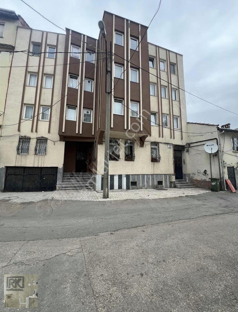 Osmangazi'de Kiralık 4+1 Daire, 170m², Merkezi Konumda!