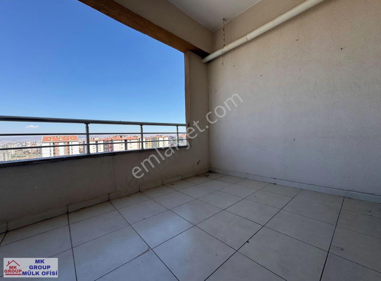 Karasu Caddesinde 3+1 Çift Banyolu Geniş Kiralık Daire - Görsel 15