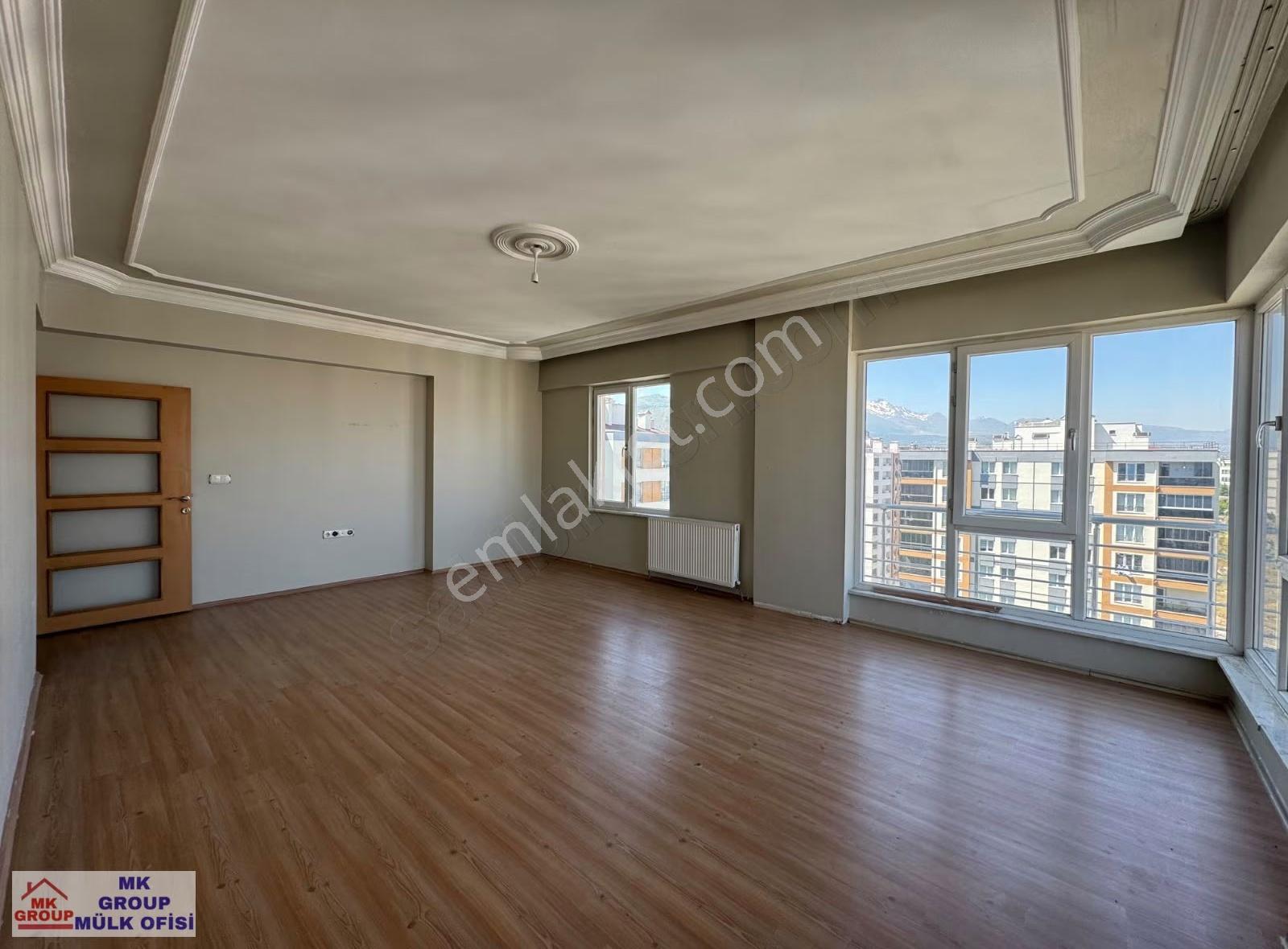 Karasu Caddesinde 3+1 Çift Banyolu Geniş Kiralık Daire - Görsel 7