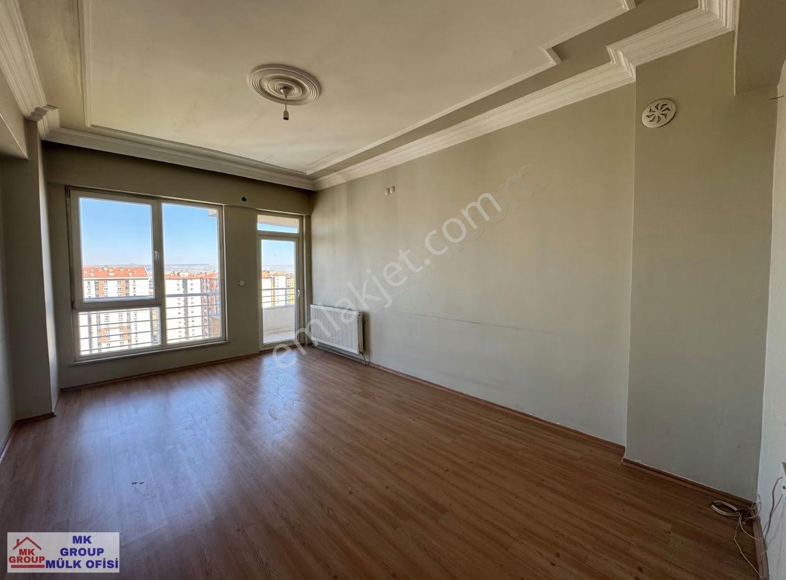 Karasu Caddesinde 3+1 Çift Banyolu Geniş Kiralık Daire - Görsel 8
