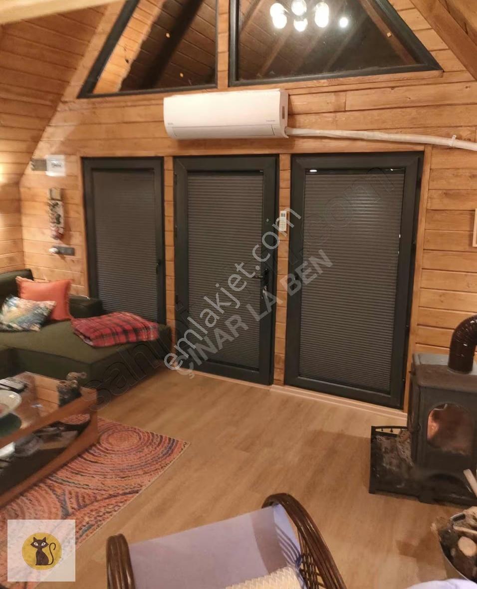 Göl Manzaralı Ruhsatlı Lüks Bungalov