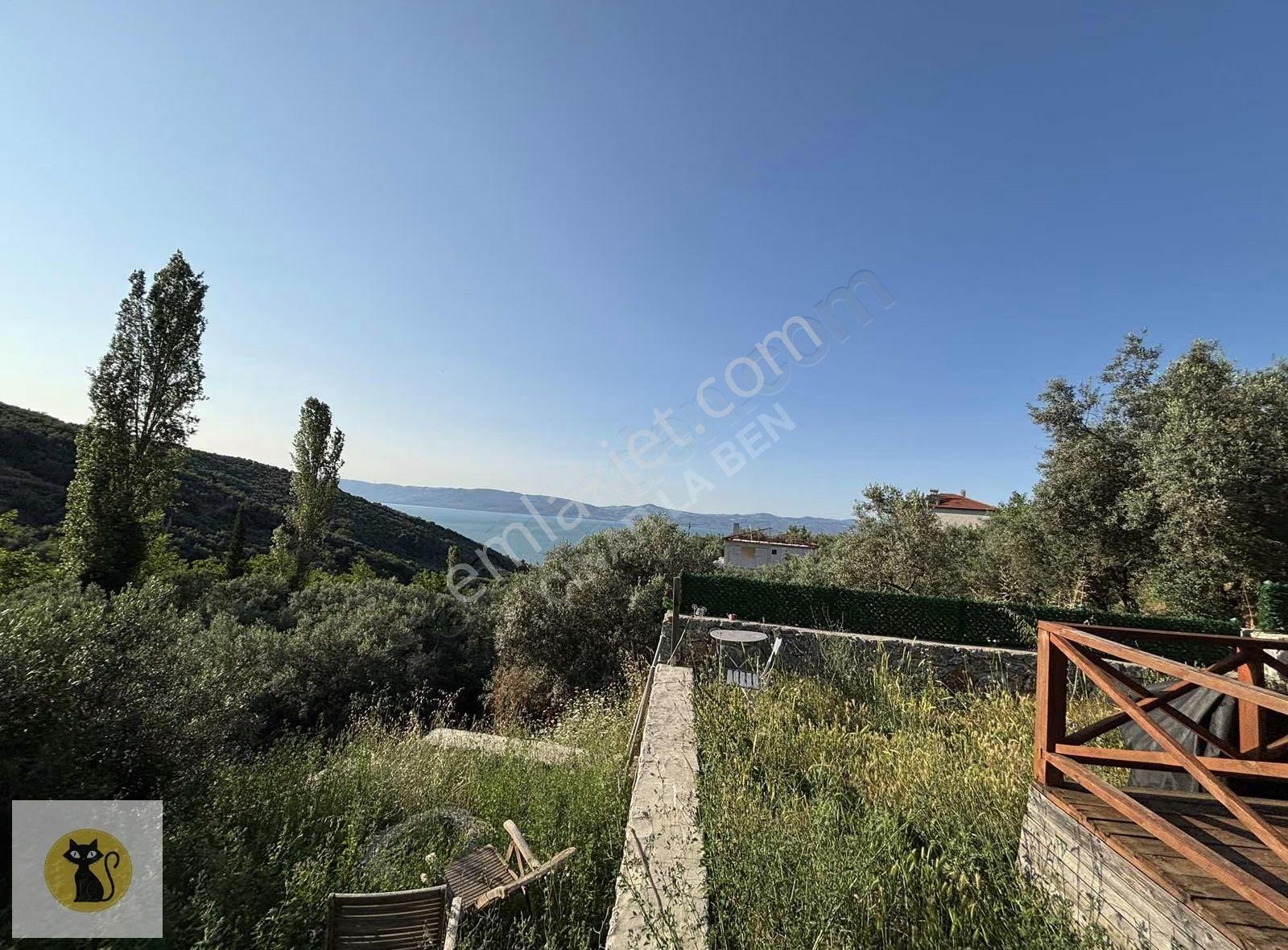 Göl Manzaralı Ruhsatlı Lüks Bungalov - Görsel 6
