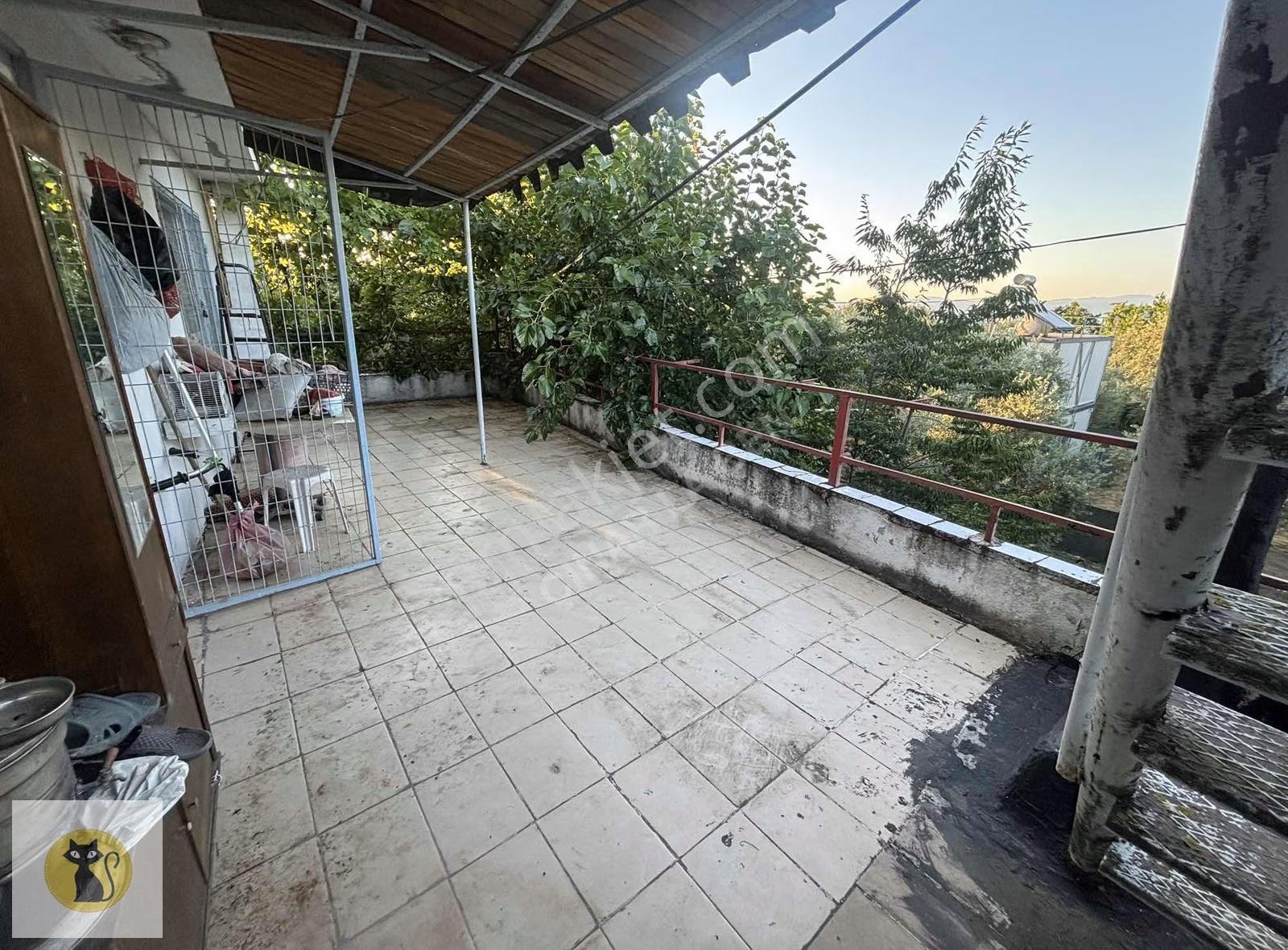 Göl Manzaralı Hayalinizdeki Müstakil Yaşam 2 Katlı Ev - Görsel 16