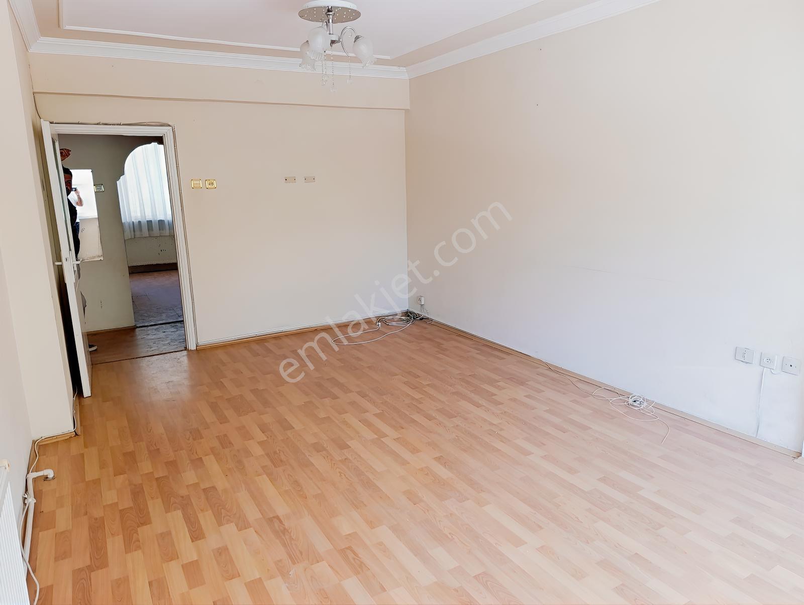 Yarış Ortaokulu Yanında 2+1 90 M2 Daire - Görsel 17