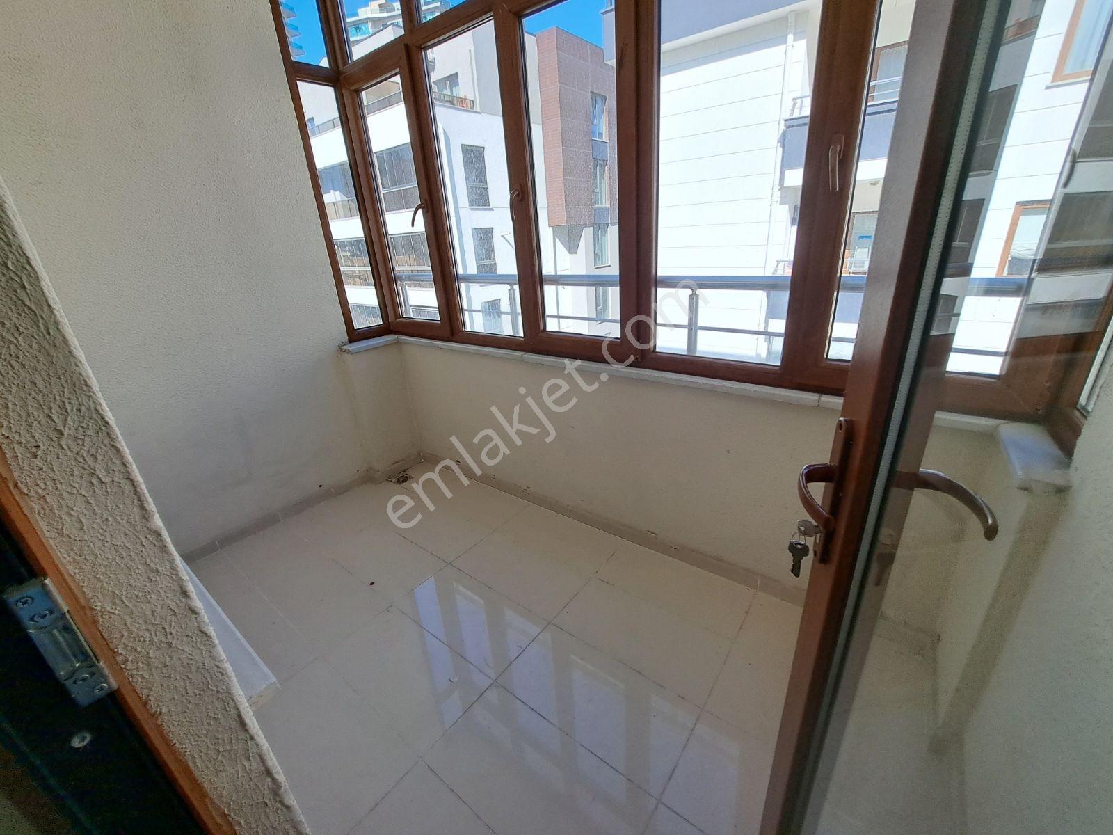 Özlüce Bulvarında Metroya Yakın, Prestijli Yerde Kiralık 3+1 - Görsel 14