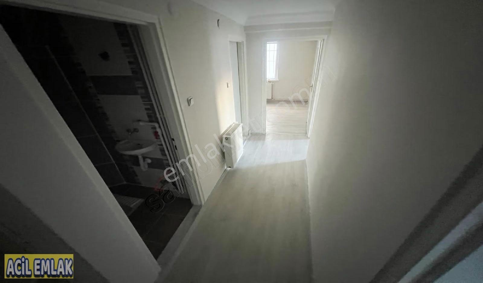 Acil Emlaktan Tayfun Caddesinde _altı Daire _kat Konumunda - Görsel 10