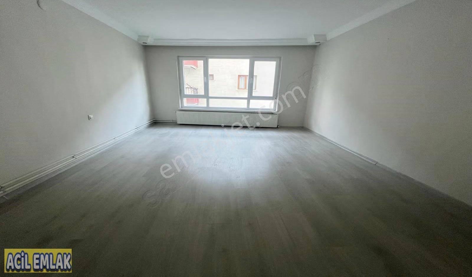 Acil Emlaktan Tayfun Caddesinde _altı Daire _kat Konumunda
