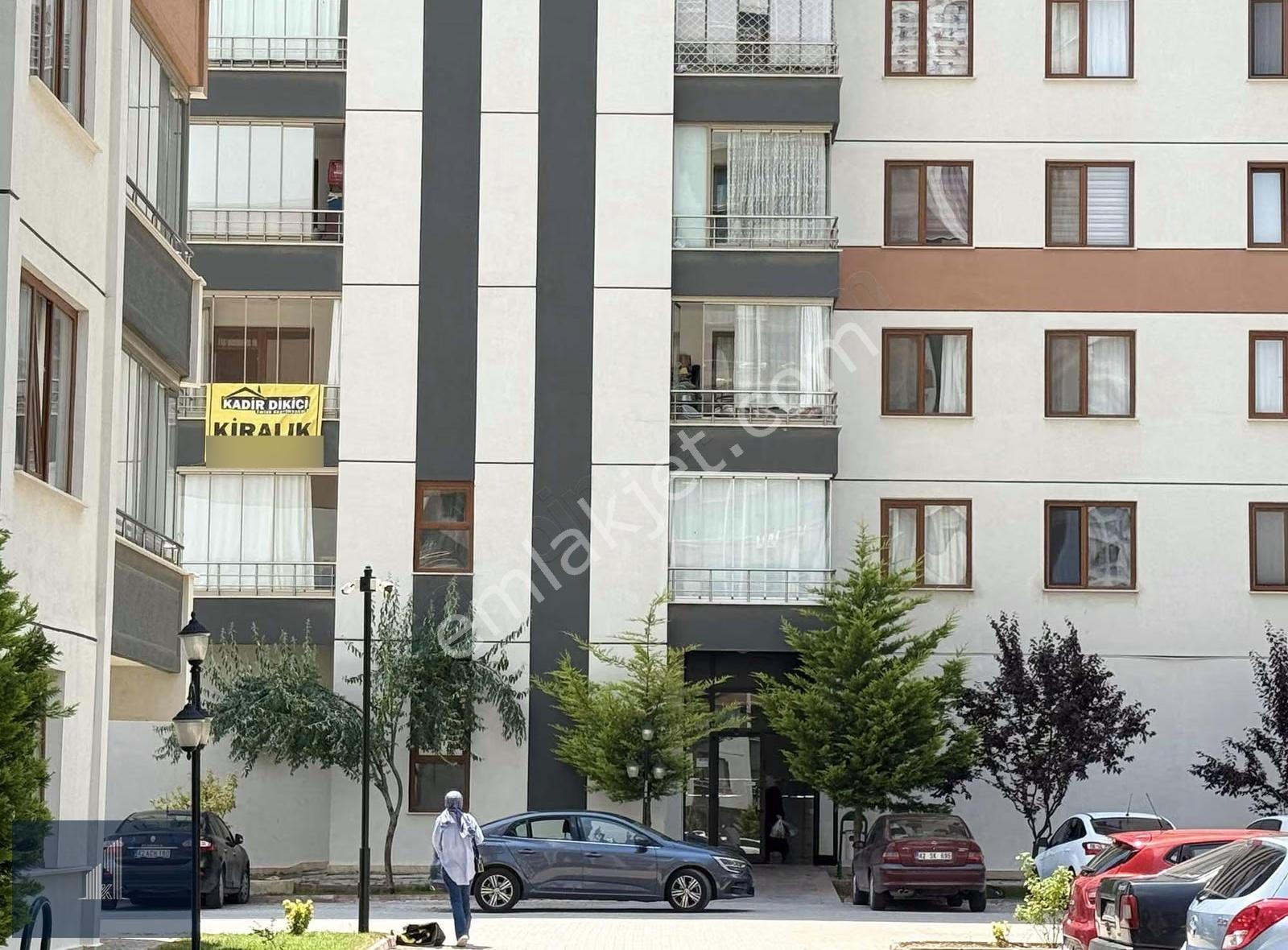 Kadir Dikici'den Beyşehir Caddesinde Site İçi Kiralık 4+1 Daire - Görsel 6