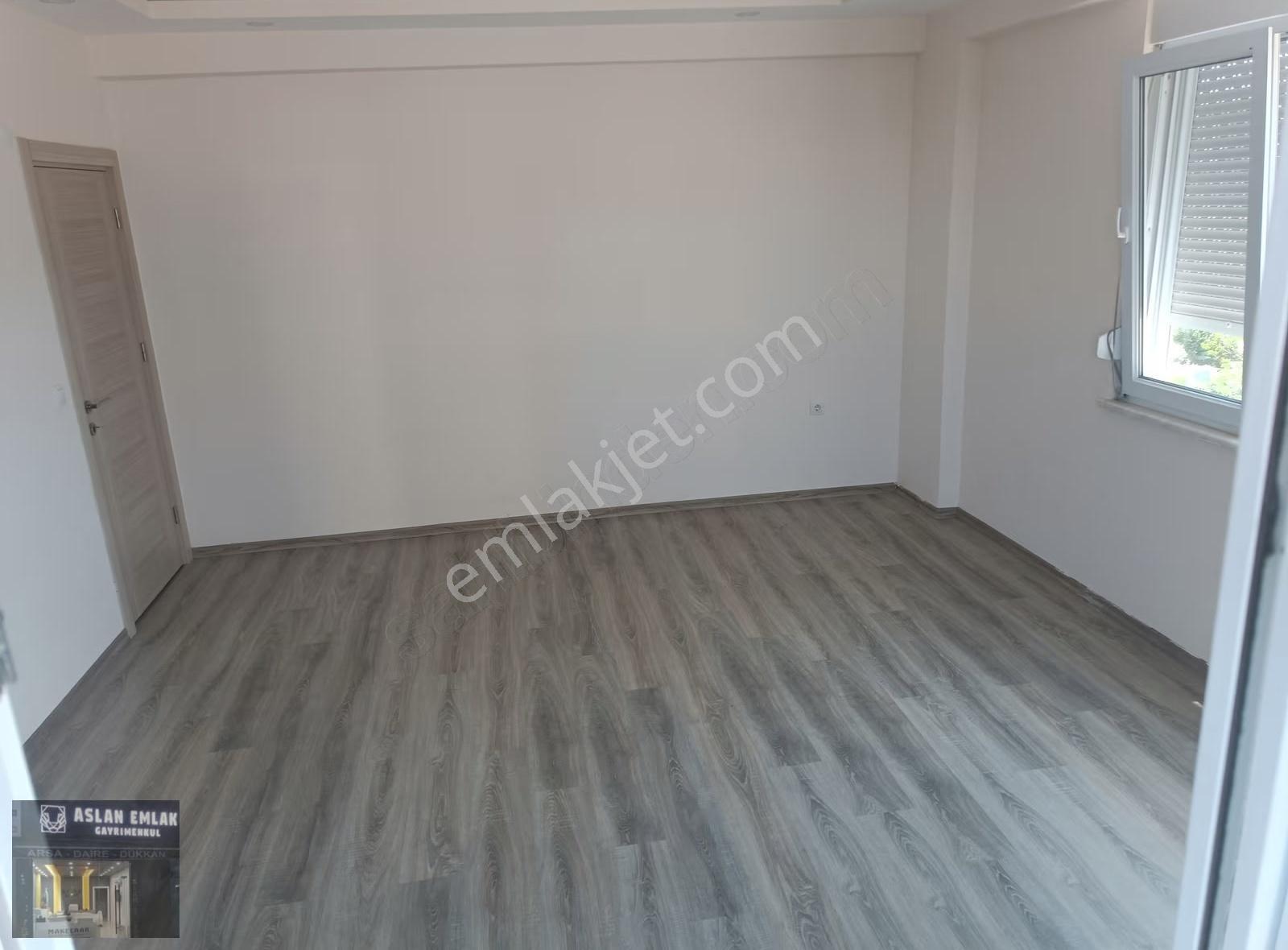 Pazarcı Mahallesinde Ayrı Mutfak 2+1 Geniş Daire - Görsel 28