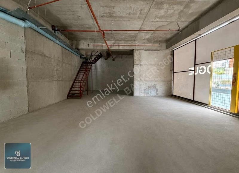 Ana Cadde Üzeri Vitrin Değeri Yüksek 320m² Kiralık İşyeri - Görsel 8