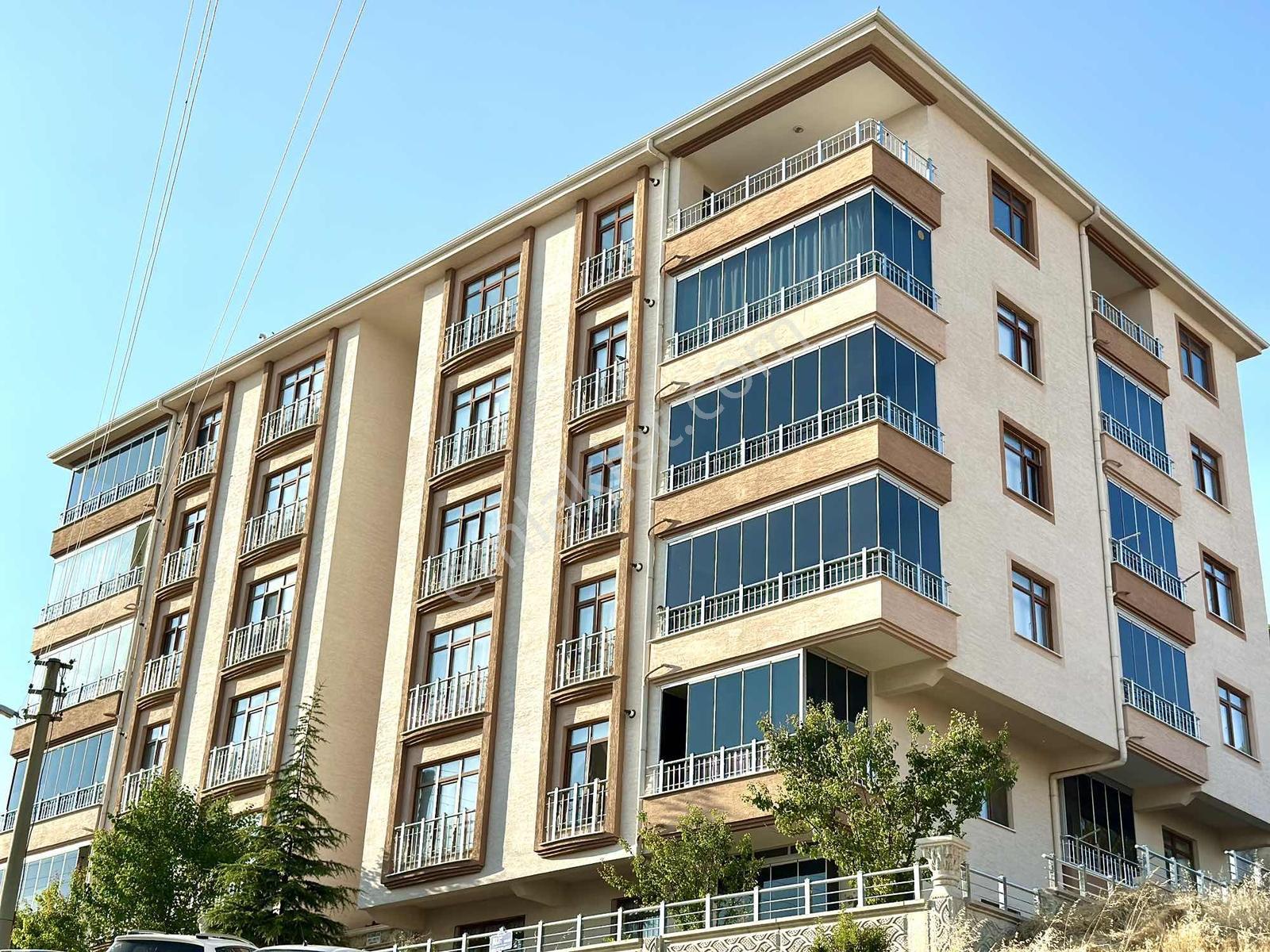 An-ka'dan Eşsiz Manzaralı 4+1 195m2 Fırsat Daire