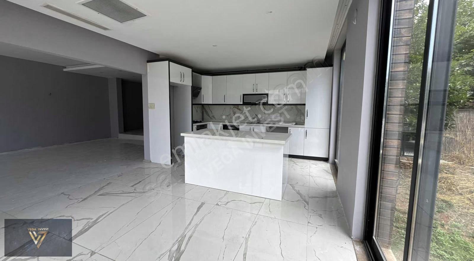 Altınkale Kuğupark Konaklarında Müstakil Havuzlu Lüks 5+1 Villa - Görsel 9