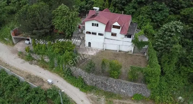 Kuzulukta Lüks 6+1 Müstakil Yaşam Villası