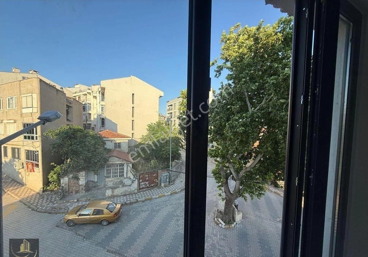 Erdek Atatürk Mahallesinde Deniz Manzaralı Ara Kat 2+1 Sıfır Daire - Görsel 12