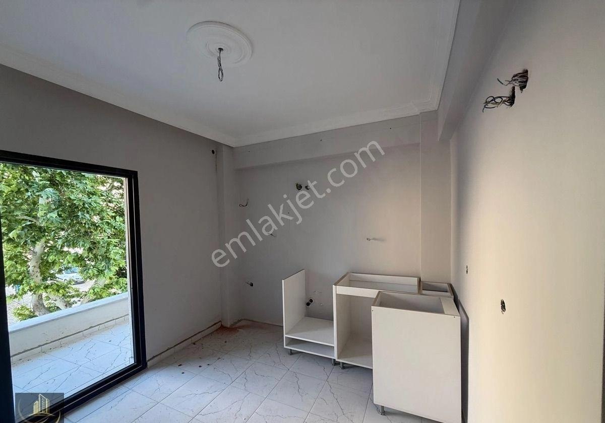 Erdek Atatürk Mahallesinde Deniz Manzaralı Ara Kat 2+1 Sıfır Daire - Görsel 16